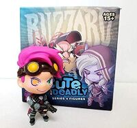 Мини фигурка Cute But Deadly Series 4  - MIRA HAN